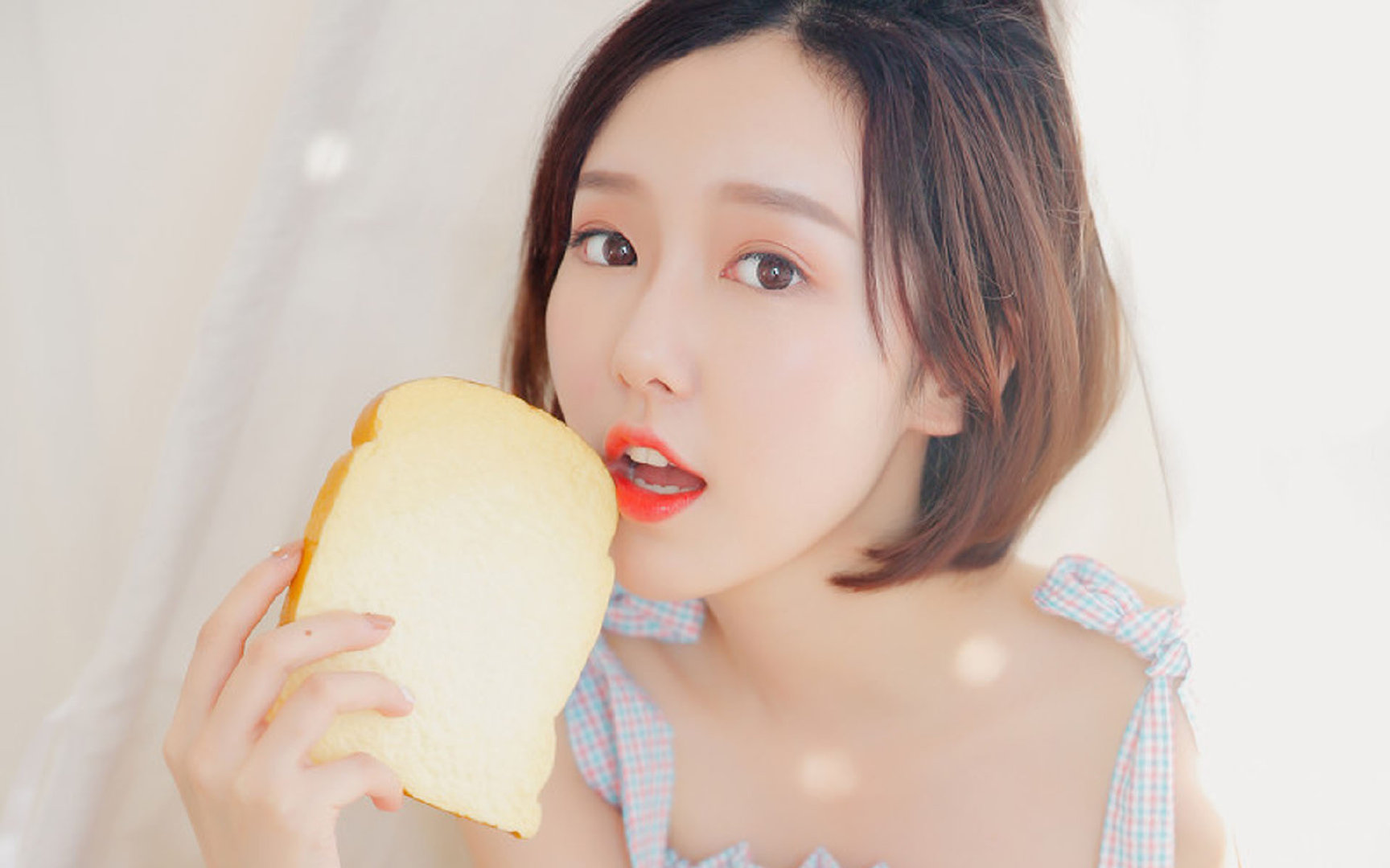 开云体育app在线-阿莱克西与顶尖选手同台争锋，阿莱克西雅